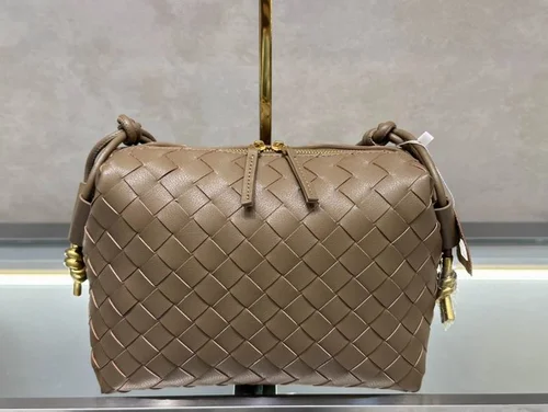 11 Bottega Veneta Women's Other Designer Bags Luxury Collection