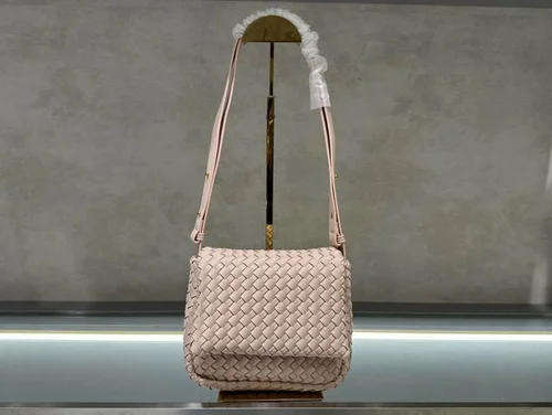 11 Bottega Veneta Women's Other Designer Bags Luxury Collection