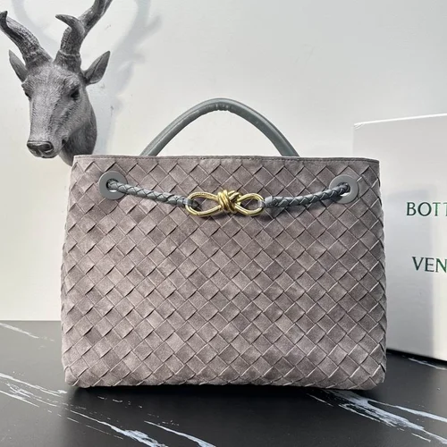 Bottega Veneta Andiamo Original Authentic Intrecciato Tote Bag