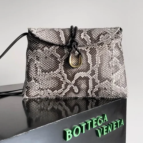 Bottega Veneta Liberta Large Tote Original Authentic Luxury