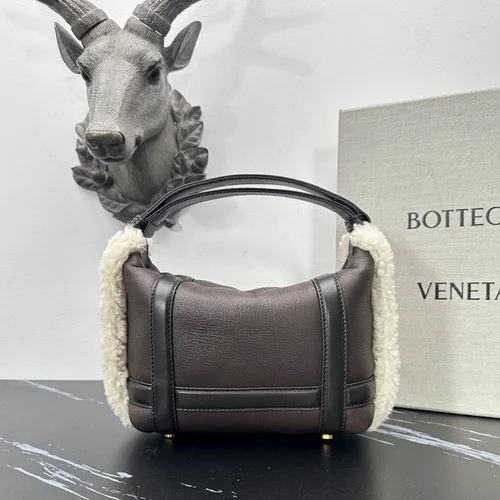 Bottega Veneta Other Designer Bags Women Original Authentic Collection