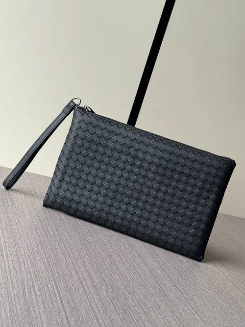 11 Bottega Veneta Women's Handbag Luxury Intrecciato Leather Designer