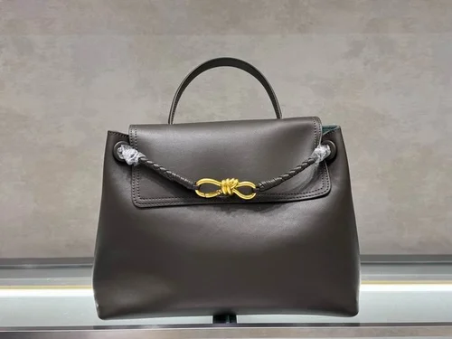 11 Bottega Veneta Women's Other Designer Bags Luxury Collection