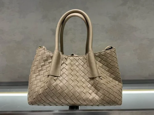 11 Bottega Veneta Women's Other Designer Bags Luxury Collection