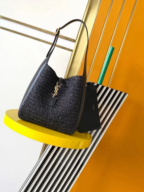 11 YSL Le 57 Quilted Shoulder Bag Women Luxury Leather