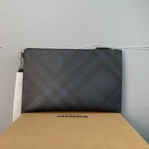 11 Burberry Women's Handbag Large Check Tote Luxury Designer