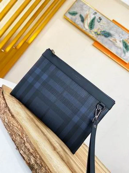 11 Burberry Women's Handbag Large Check Tote Luxury Designer