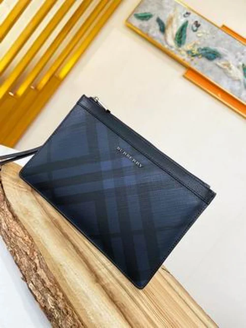 11 Burberry Women's Handbag Large Check Tote Luxury Designer