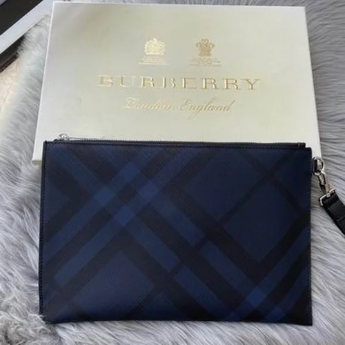 11 Burberry Women's Handbag Large Check Tote Luxury Designer