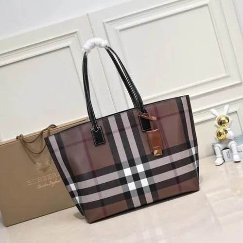 11 Burberry Large Tote Bag Check Canvas Women Luxury Shopping