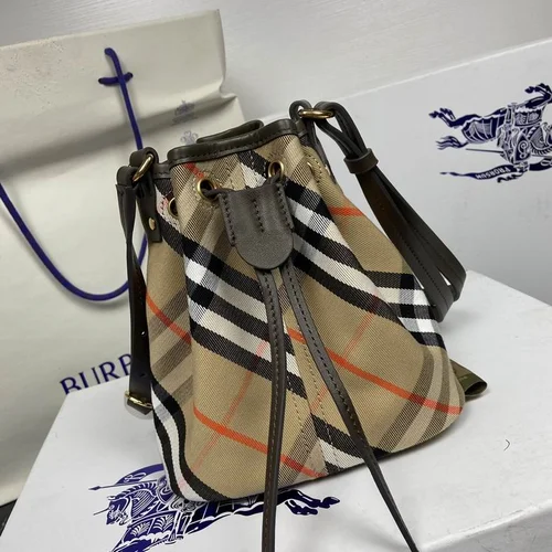 11 Burberry Bucket Bag Small Drawstring Women Luxury Check