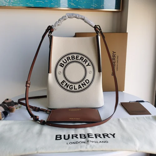 11 Burberry Bucket Bag Small Drawstring Women Luxury Check