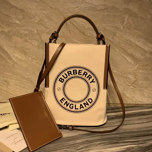 11 Burberry Bucket Bag Small Drawstring Women Luxury Check