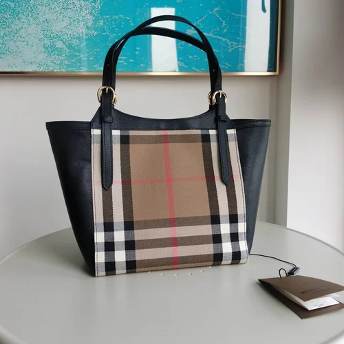 Burberry Original Shopping Bag Large Check Canvas Authentic Luxury
