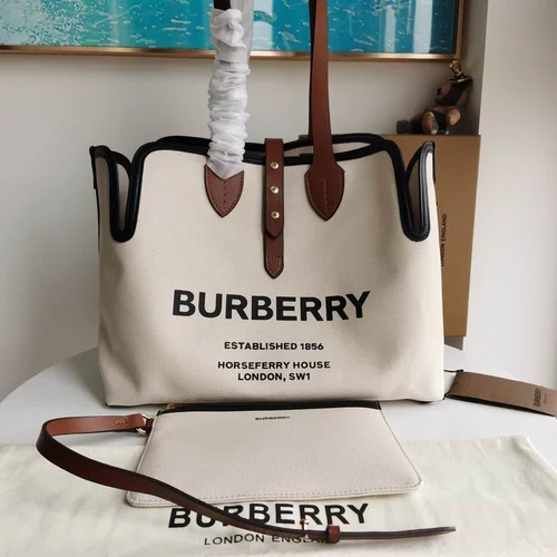 Burberry Original Shopping Bag Large Check Canvas Authentic Luxury