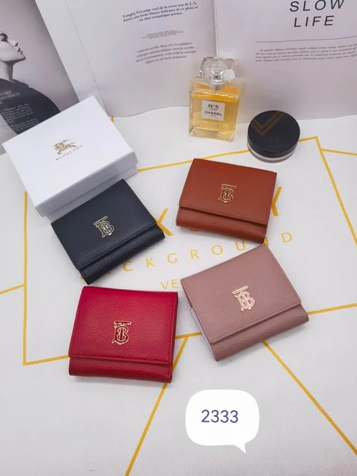 11 Burberry Women's Wallet Check Pattern Luxury Leather Designer