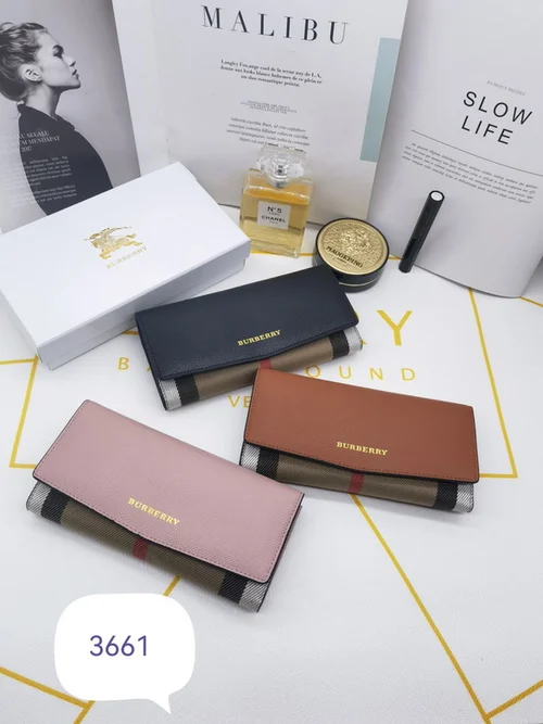 11 Burberry Women's Wallet Check Pattern Luxury Leather Designer