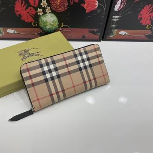 11 Burberry Women's Wallet Check Pattern Luxury Leather Designer