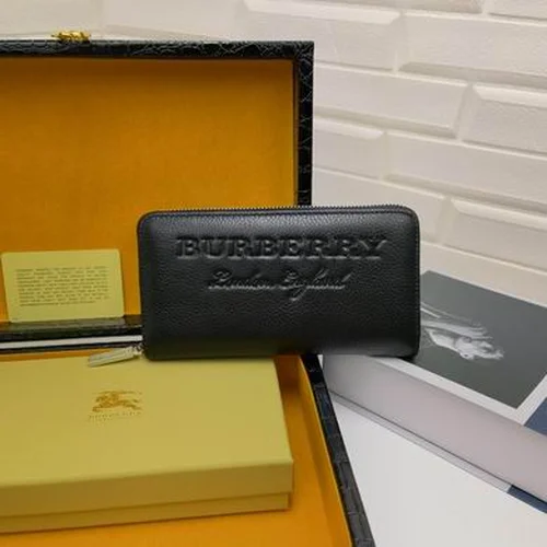 11 Burberry Women's Wallet Check Pattern Luxury Leather Designer