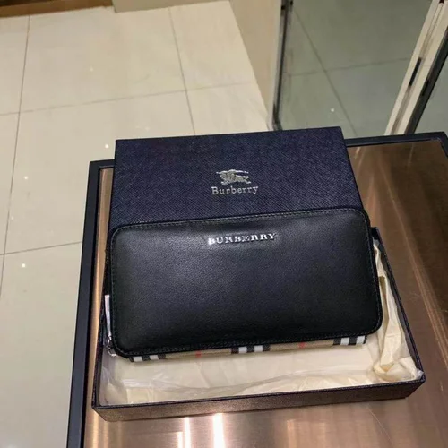 11 Burberry Women's Wallet Check Pattern Luxury Leather Designer