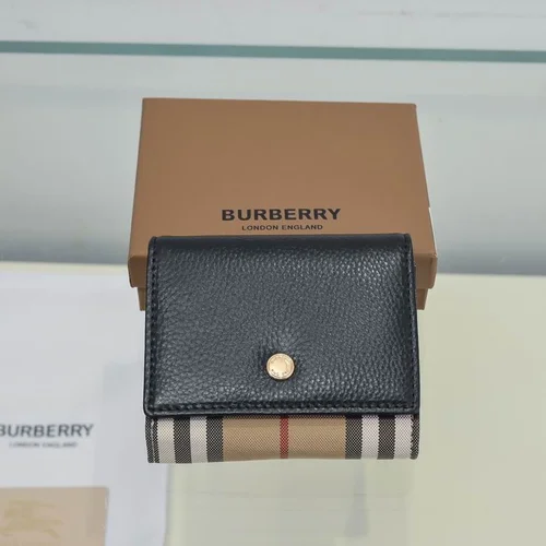 11 Burberry Women's Wallet Check Pattern Luxury Leather Designer