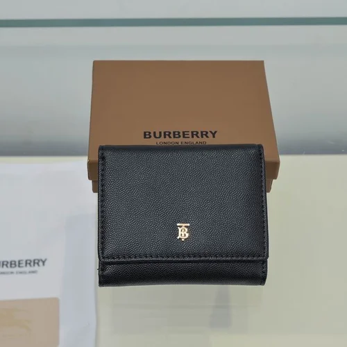 11 Burberry Women's Wallet Check Pattern Luxury Leather Designer