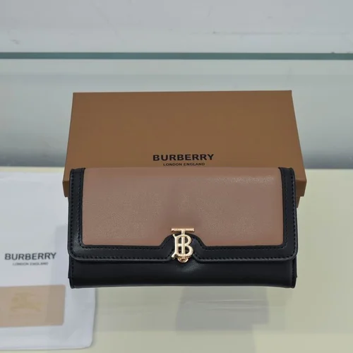 11 Burberry Women's Wallet Check Pattern Luxury Leather Designer