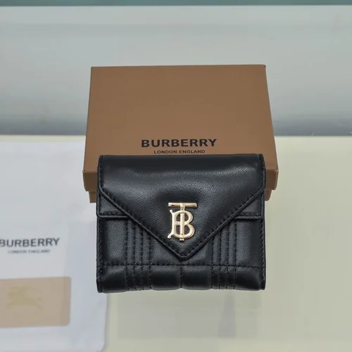 11 Burberry Women's Wallet Check Pattern Luxury Leather Designer