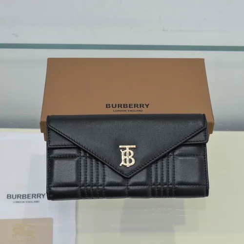 11 Burberry Women's Wallet Check Pattern Luxury Leather Designer