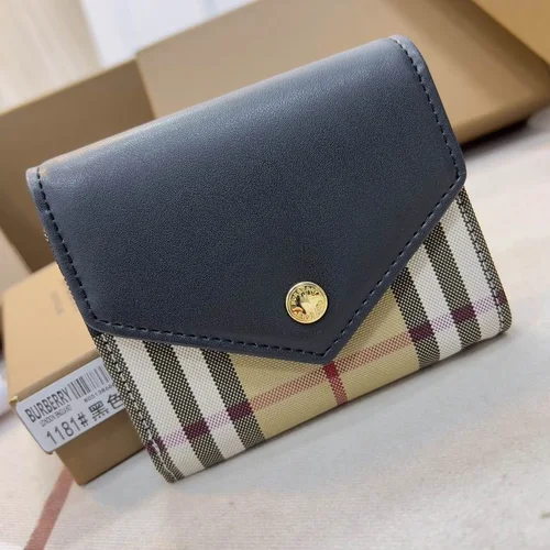 11 Burberry Women's Wallet Check Pattern Luxury Leather Designer