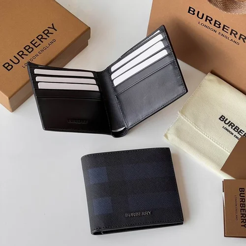 11 Burberry Women's Wallet Check Pattern Luxury Leather Designer