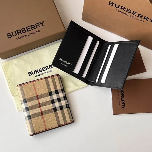 11 Burberry Women's Wallet Check Pattern Luxury Leather Designer