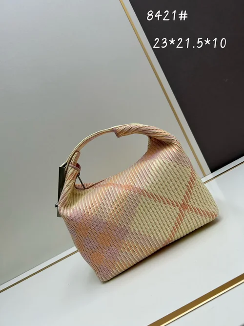 11 Burberry Lunch Box Structured Bag Women Luxury Check Designer