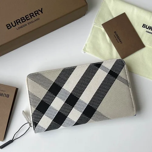 Burberry Original Handbag and Wallet Set Authentic Luxury Check