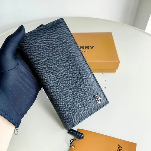 11 Burberry Women's Wallet Check Pattern Luxury Leather Designer