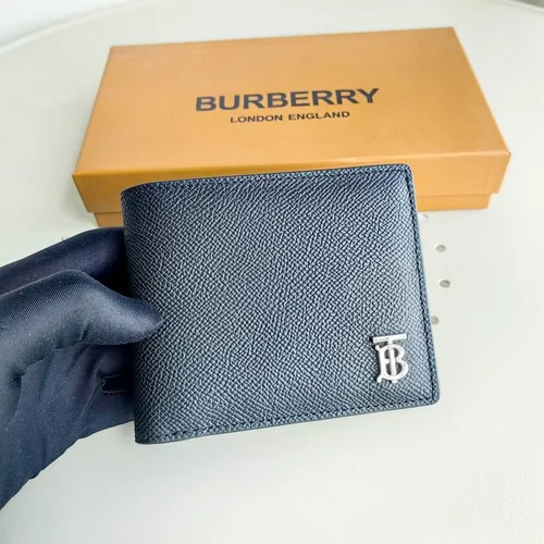 11 Burberry Women's Wallet Check Pattern Luxury Leather Designer