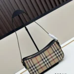 11 Burberry Underarm Pouch Small Bag Women Luxury Check Pattern