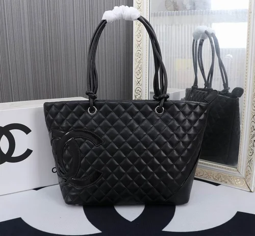 11 Chanel Drawstring Bucket Bag Small Women Luxury Lambskin