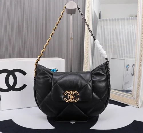 11 Chanel Crescent Moon Half Moon Bag Women Luxury Designer