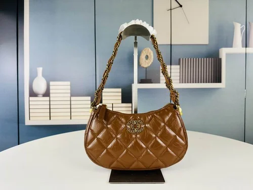 11 Chanel Crescent Moon Half Moon Bag Women Luxury Designer