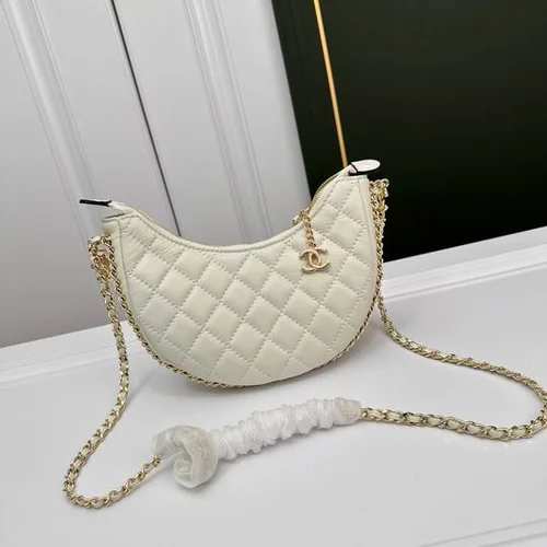 11 Chanel Crescent Moon Half Moon Bag Women Luxury Designer