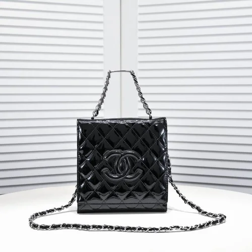 11 Chanel Gabrielle Hobo Bag Medium Women Luxury Quilted