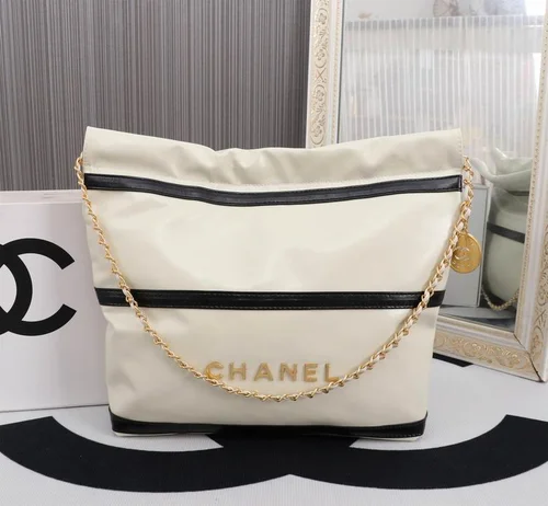11 Chanel Drawstring Bucket Bag Small Women Luxury Lambskin