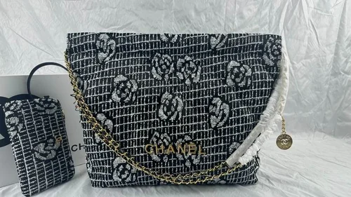 11 Chanel Drawstring Bucket Bag Small Women Luxury Lambskin