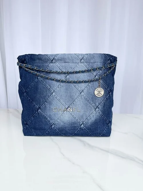 11 Chanel Drawstring Bucket Bag Small Women Luxury Lambskin