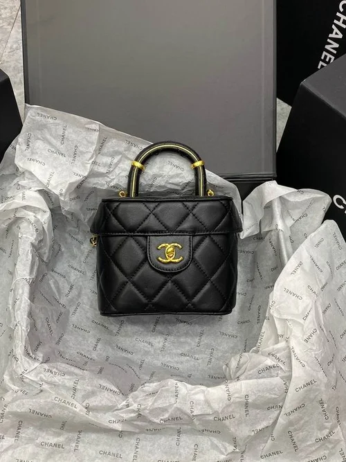 11 Chanel Beauty Cosmetic Bags Vanity Case Women Luxury Set