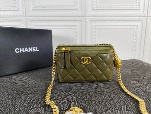 11 Chanel Beauty Cosmetic Bags Vanity Case Women Luxury Set