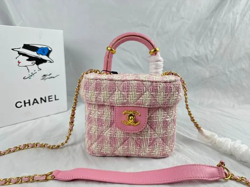 11 Chanel Beauty Cosmetic Bags Vanity Case Women Luxury Set