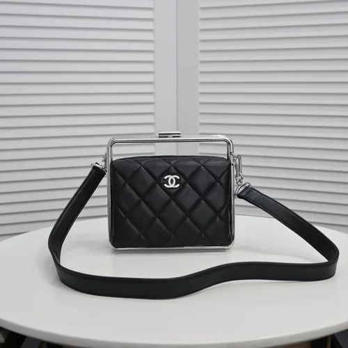 11 Chanel Beauty Cosmetic Bags Vanity Case Women Luxury Set