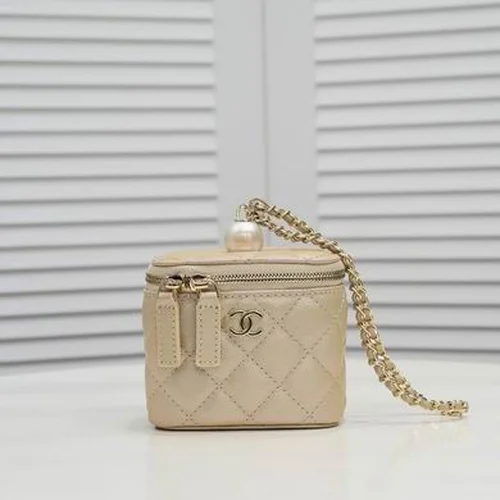 11 Chanel Beauty Cosmetic Bags Vanity Case Women Luxury Set